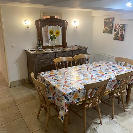 Peaceful 3 Bedroom 8 Person Ground Floor Apartment With Large Private Heated Pool La Digne-d'Amont Exterior foto